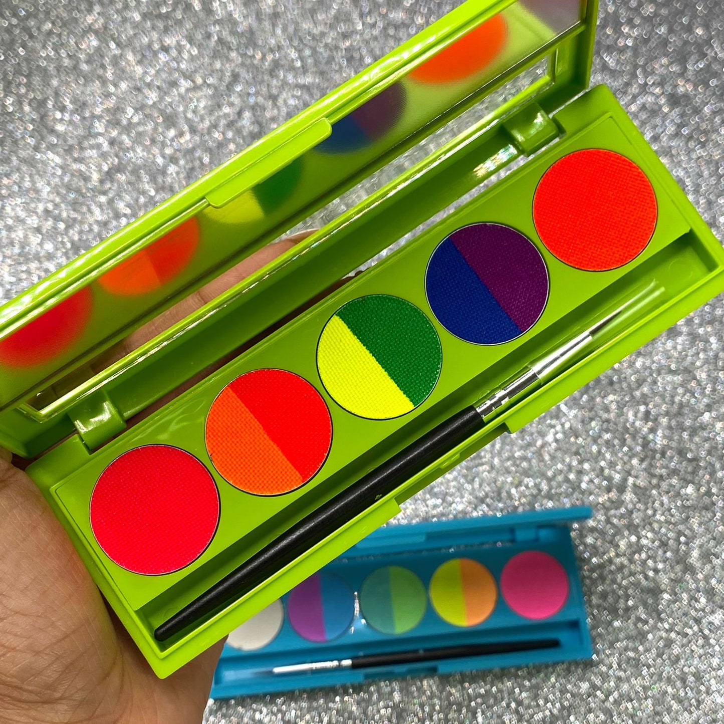 UV Neon Dreams Graphic Split Cake Eyeliner Palette