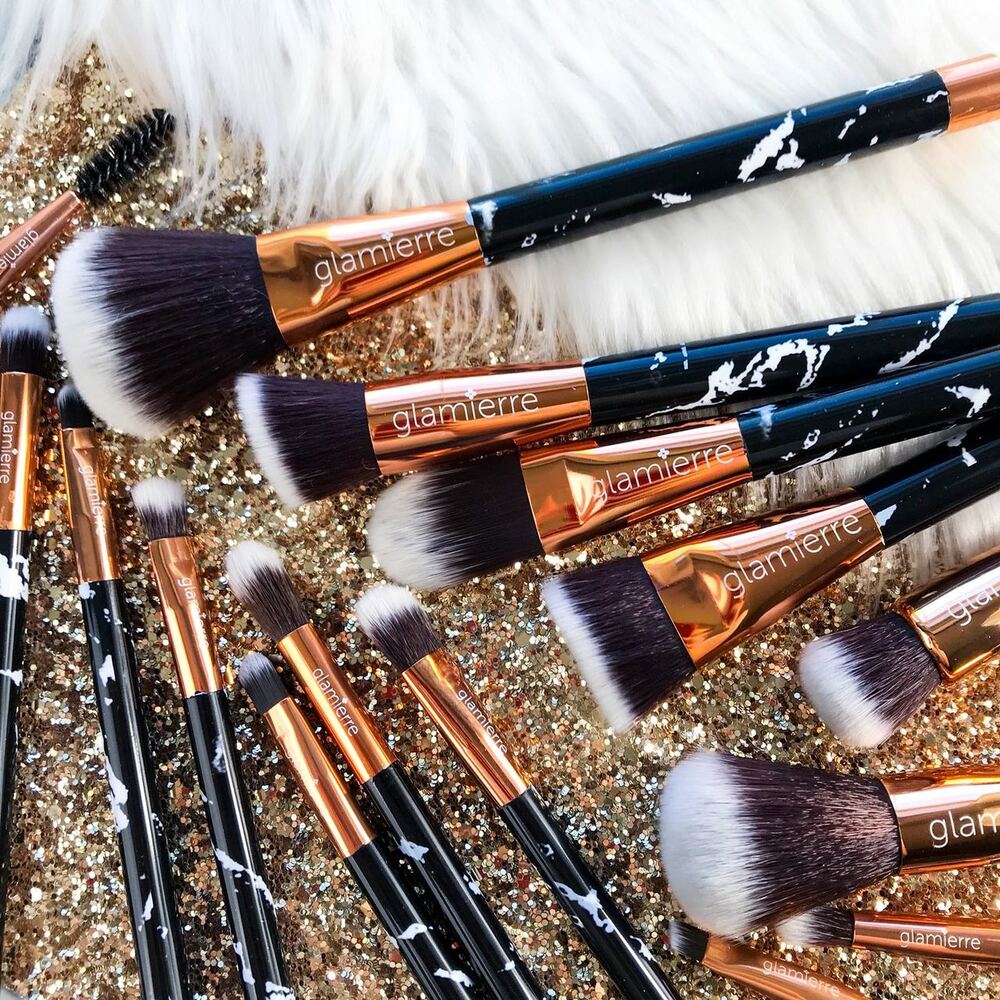 Deluxe Black Marble Brush Collection
