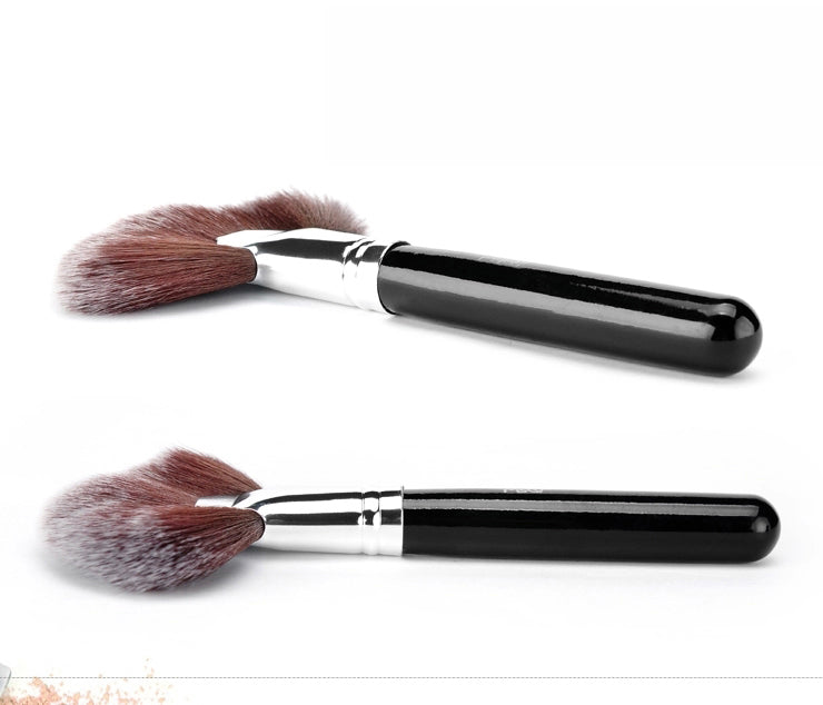 Deluxe Kabuki Fan Brush